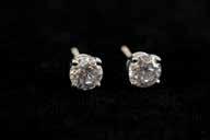 sterling $1,200-1,600 J35 Pair 18ct White Gold Diamond Stud Earrings each of four