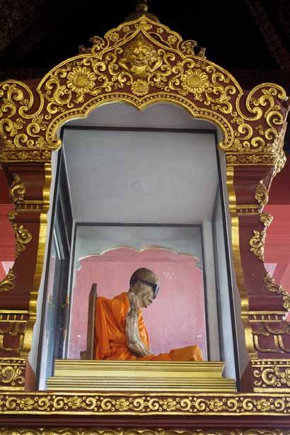 Luang Por Daeng (below) is preserved at Khun Arum temple on the Thai island of Koh Samui.