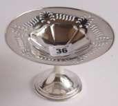 36 41 42 Sheffield silver preserve or jam spoon by Edward Viner, 1935, 28g,
