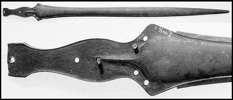 4 von 12 09.04.2014 11:28 Close-up of Tang of Gundlingen Sword. Photo source Archeologische vondsten uit Nederland.