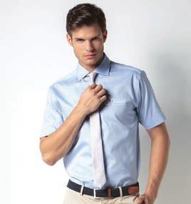 5 17 Chest ins 39 40 41 42 43 Light Blue White Gents Oxford short sleeve shirt Fused stand up, semi-cutaway collar Optional chest pocket Removable collar bones Spare