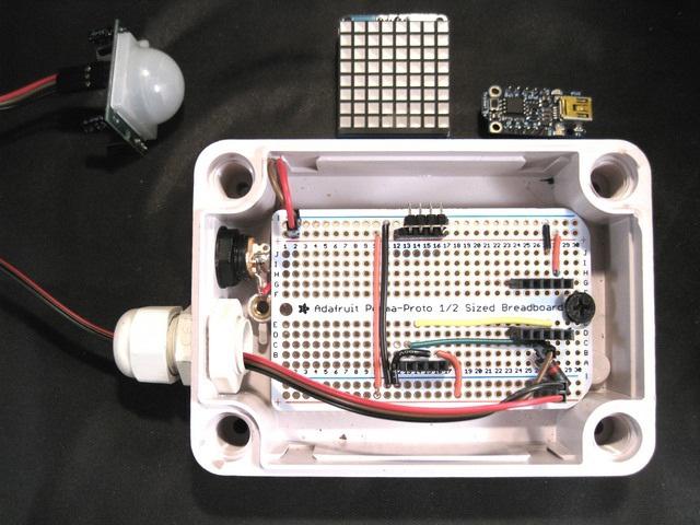 Mount the board inside the enclosure with the screw. If it does not fit, you must take some material off the right ends and enlarge the hole for the screw.