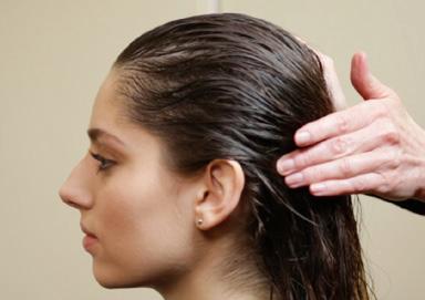 the hairline Massage point (Simanta): Located on the midline halfway between the hairline and
