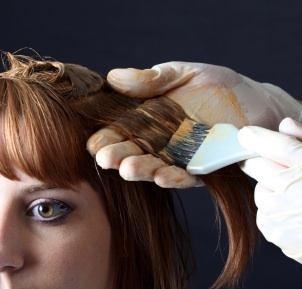 50 P a g e HOW HAIR DYES WORK There are various reasons to use hair dyes: to look good, to conceal thinning hair patches, to cover up graying strands, etc.