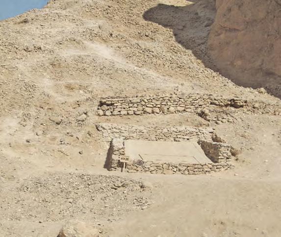 Another tomb of great interest could be studied this year for the first time: KV33. This lies high up in the cliff, to the south of the entrance to the Tomb of Thutmose III.