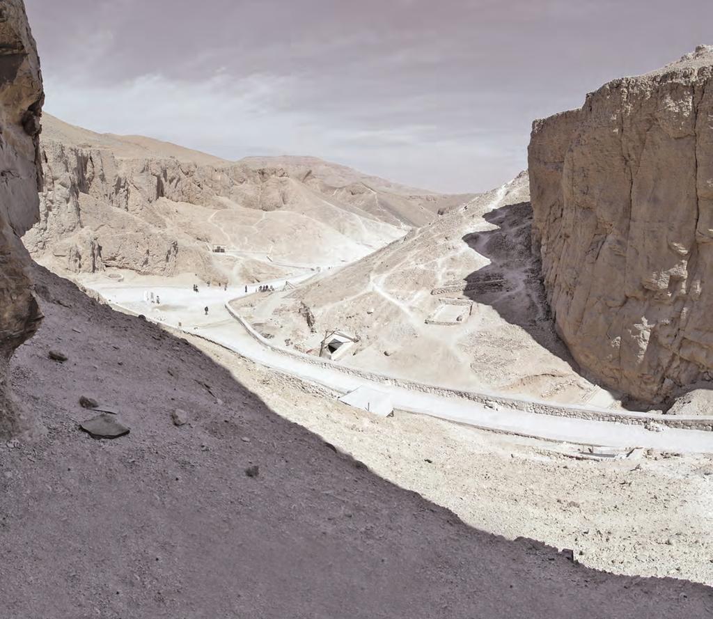 View of the side wadi of the Valley of the Kings where are located a number of uninscribed 18th Dynasty tombs, as indicated by the inset graphic.