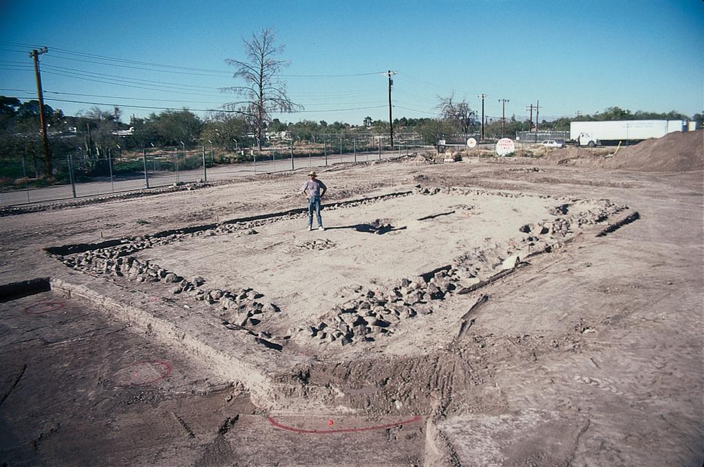 Feature Descriptions 4.43 Figure 4.21. The foundations of the Tucson Mission granary, San Agustín Mission locus, the Clearwater site, AZ BB:13:6 (ASM).