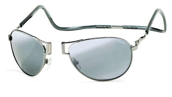CliC Aviator is fitted with optical quality polarized lenses, finished with a brilliant flash mirror, bringing optimal vision to the wearer.