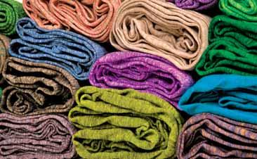 Global fabric output decline, WHILE YARN PRODUCTION IMPROVE Global fabric output is expected to stay stable in Q2/2017 The global yarn production improved in Q1/2017 quarter-onquarter.