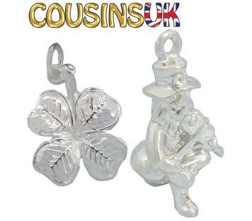 4g All weights shown are approximates of sterling silver J31589 Horses Head (1) Silver Pendant EACH 2.