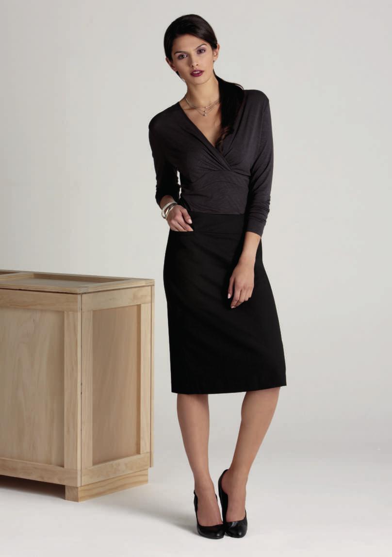 24011 Black Relaxed Fit Lined Skirt K124LL
