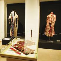 It also discusses ikat weaving, with an emphasis on the weavers, the weaving workshops, the dyeing and