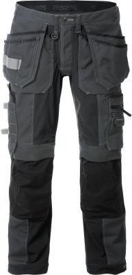 ULTIMATE STRETCH NEW These trousers have large panels of extremely stretchable material and knee pockets of stretch CORDURA, which provide considerable freedom of movement and comfort.