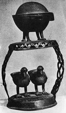 106 o.` s.un across the waters 8.3 Brass bird figure container, likely for Osun (30 19 cm). Osun: A Biographical Sketch Osun was one of the Yoruba primordial deities.