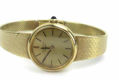3 cm 60-100 923 An early 20th century 9ct yellow gold cased ladies fob watch, the white enamel dial with black Roman numerals within a florally engraved case, dial d. 2.7 cm, together with four silver cased fob watches (5) 120-150 924 A silver cased open face pocket watch by John Myers & Co.