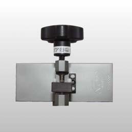 RECOMMENDED TOOLS Foldover clasp Foldover clasp correction tool Ref.
