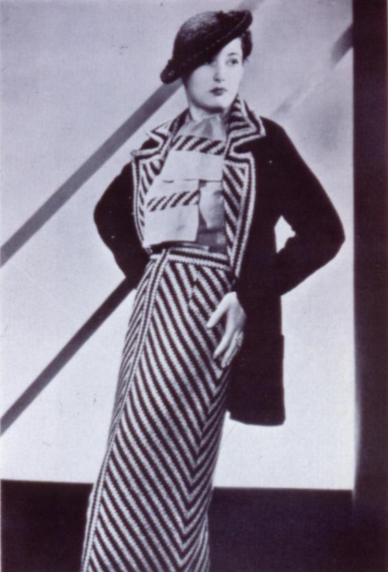 1930 s Bias cut gowns were popular for evening