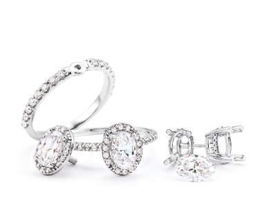 platinum SETTINGS AND SHANKS Diamond-accented or classic, these platinum
