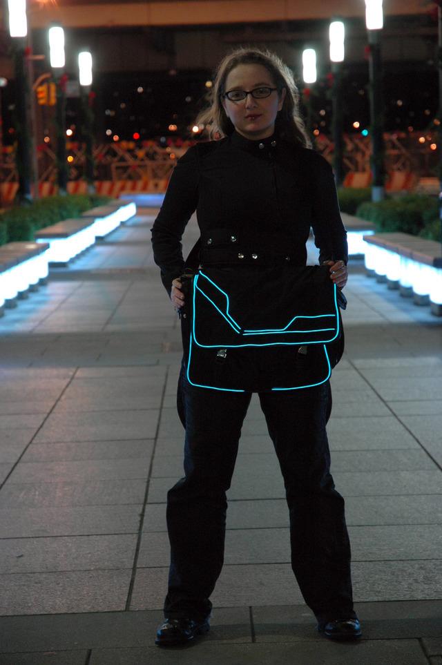 Overview This video overviews the process of soldering and sewing EL wire to make a TRON-inspired bag!