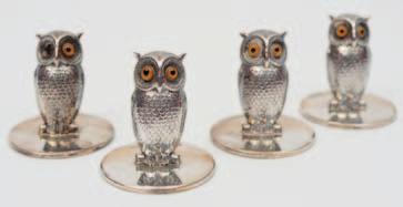 12 79 79 A set of four George V silver owl menu holders, maker S. Mordan & Co Ltd, Chester 1913, in fitted case, 2.77ozs.