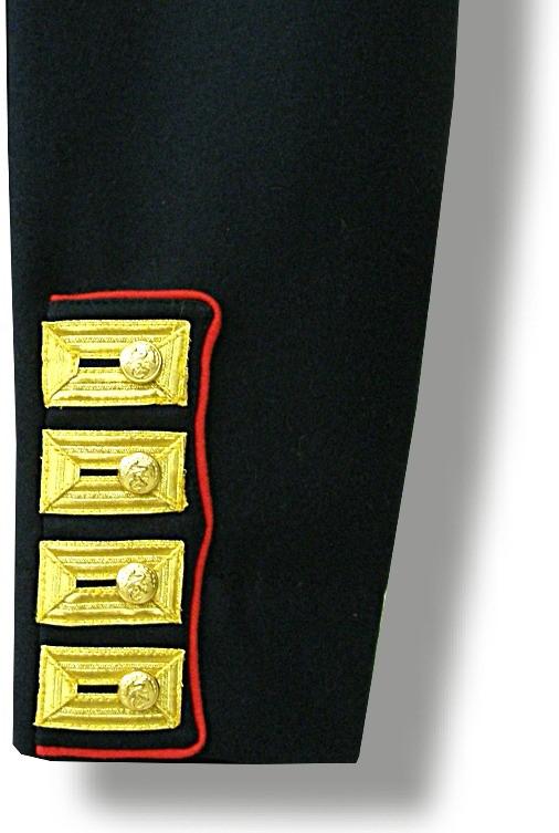 The 1855 US Marine buttons are supplied for you to sew on. Epaulets are purchased separately and are listed on the next page. Order Trousers on Page 6.