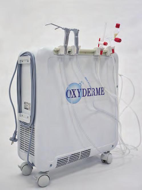 Our solution uses a medical concentrator which makes 95% oxygen, connected to three carefully designed accessories for the diffusion of oxygen and vitamin-enriched low molecular weight hyaluronic