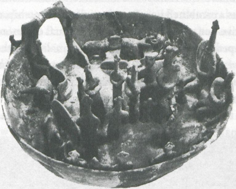 HANS DIETER HUBER Fig. 13: Clay Model of a Sancturary, Vounos, Cyprus, about 2000 BC.