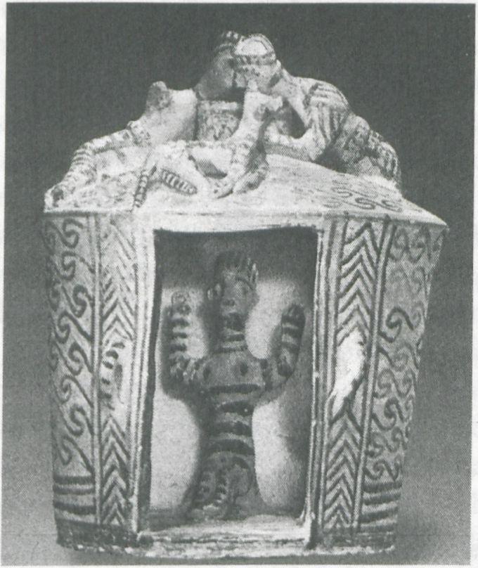 Images of the Dead Fig. 14: Clay model of a round Temple from a grave in Archanes, Crete labout 1100-1000 BC).