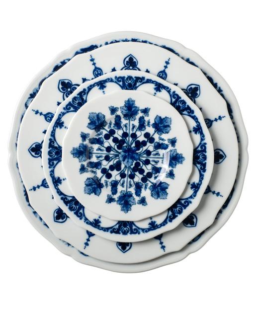 TUSCANY BLUEROSE Material: Handmade Porcelain Colours: White & Blue Features: Refined porcelain dinnerware handmade in Italy, ancient artisanal technique