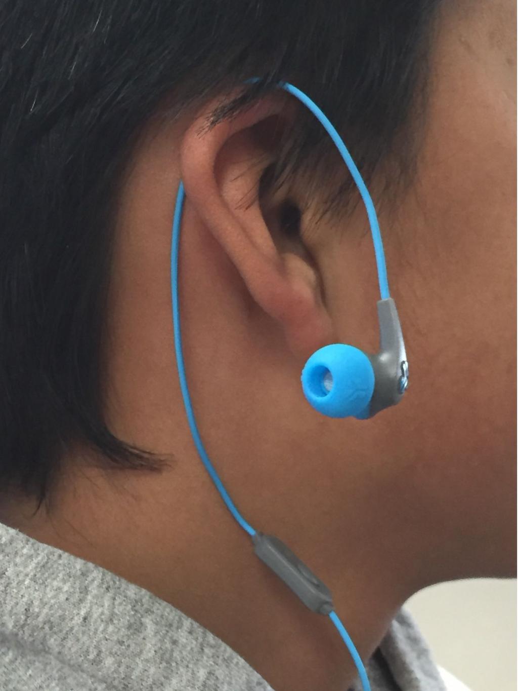 Headphones Headphones are only allowed on your ears when