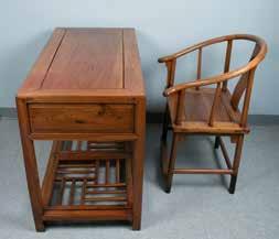 172 A SET OF ELM DESK AND CHAIR 榆木桌椅一套 TThe desk with a rectangular top suspending a row of four drawers and supported on four legs, with a low open