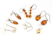 A quantity of 9ct gold necklaces, pendants, including crucifixes, cultured pearl drops,