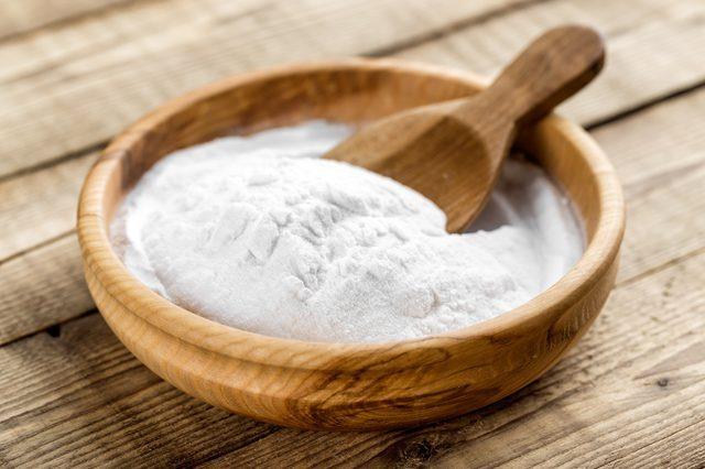Benefits of Baking Soda (may help with the following) Acne - The antiseptic and anti-inflammatory properties of baking soda helps treat the cause as well as reduce the symptoms of acne and other