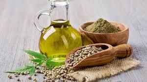 Benefits of Hemp Oil (may help with the following) Plumps tired, dry skin: Rejuvenates the skin, creating a more youthful glow.