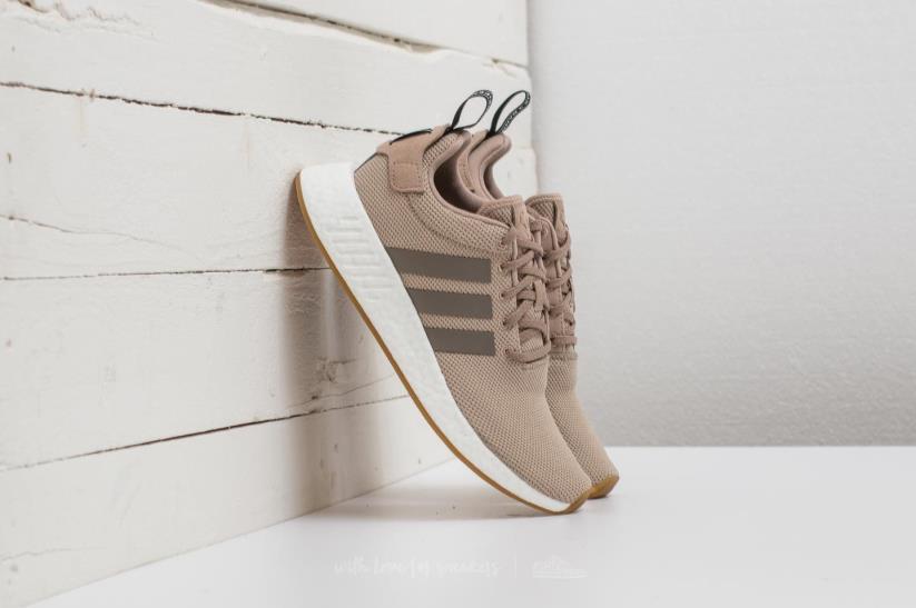 adidas campus W Raw pink Price: 104 This version of the Campus brings a
