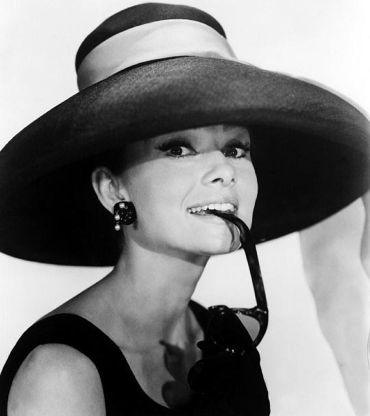 every day the best outfit for you and your personality: The Classic Fashion Personality If you love Audrey Hepburn and you are drawn to timeless and simple clothing, then you are a classic fashion