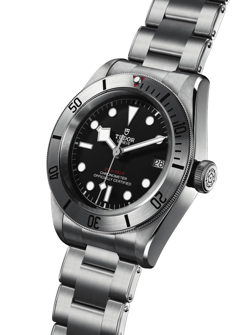Fitted with the Manufacture Calibre MT5612, the Heritage Black Bay Steel model also introduces the date function to the
