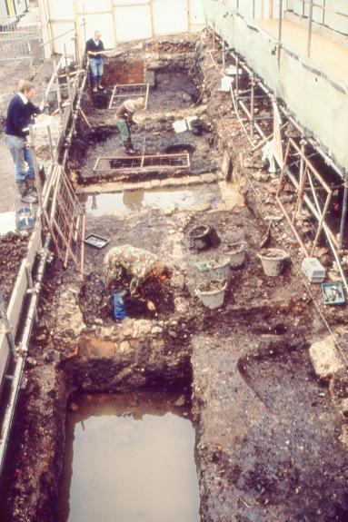 1. INTRODUCTION Plate 1: The excavation of Trench 3 This report relates to two of York Archaeological Trust s excavations, the first at 12 18 Swinegate and the second at 14 Little Stonegate and 18
