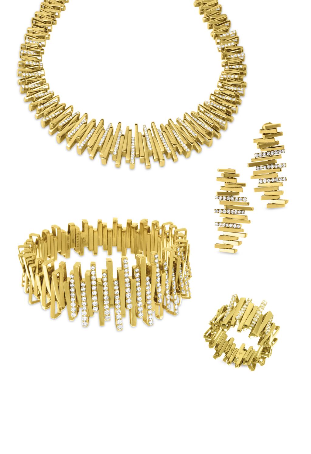 . 18kt yellow gold necklace from the rena ollection 4.