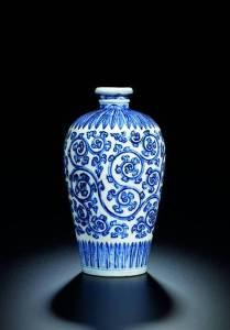 HK$3,000,000 4,000,000 Fine Chinese Ceramics and Works of Art A Fine and Rare Blue and White 'Lingzhi Scroll' Meiping