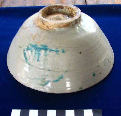 37 Fragments of Jingdezhen blue and white bowl of the Qing Dynasty, late 17th to early 18th centuries, Chai Buri. Fig.