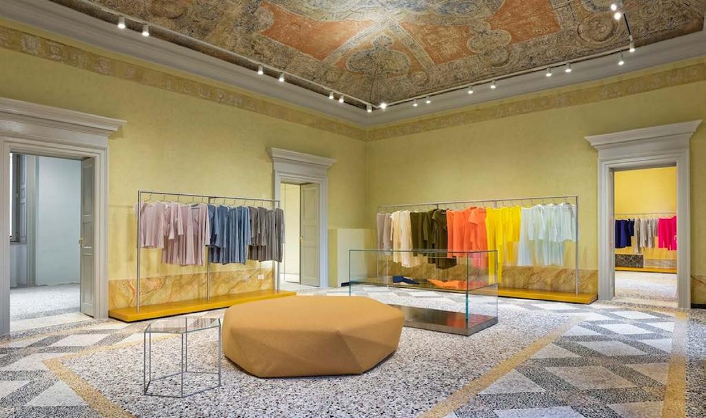 H n ode to minimalism ocated in the heart of the Quadrilatero della oda, renowned Japanese brand, ssey iyake, has chosen ilan s historic alazzo eina to open its first standalone store in taly.