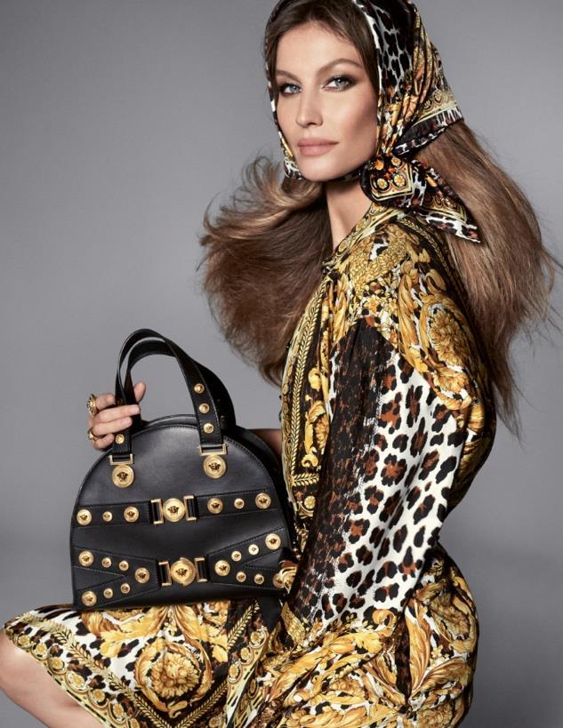 THE GROWTH OPPORTUNITY OPPORTUNITY TO GROW VERSACE TO $2 B IN SALES 1. BUILD ON VERSACE S LUXURY RUNWAY MOMENTUM 2. ENHANCE VERSACE S POWERFUL AND ICONIC MARKETING 3.