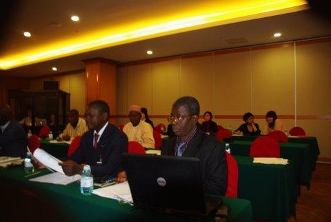 members keenly listen to the discussions and proposals from both sides The discussions outlined the need to develop regular information exchanges between associations