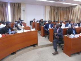 China in many areas to promote African cotton Participants ask the lecturers on
