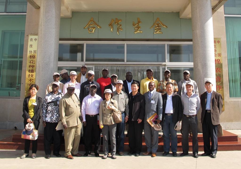 Participants Group photo with West and Central African participants and cotton and textile stakeholders in Hebei province, China BENIN CAMEROON COTE D IVOIRE Mr Saer DIOP Sales Manager SODECO