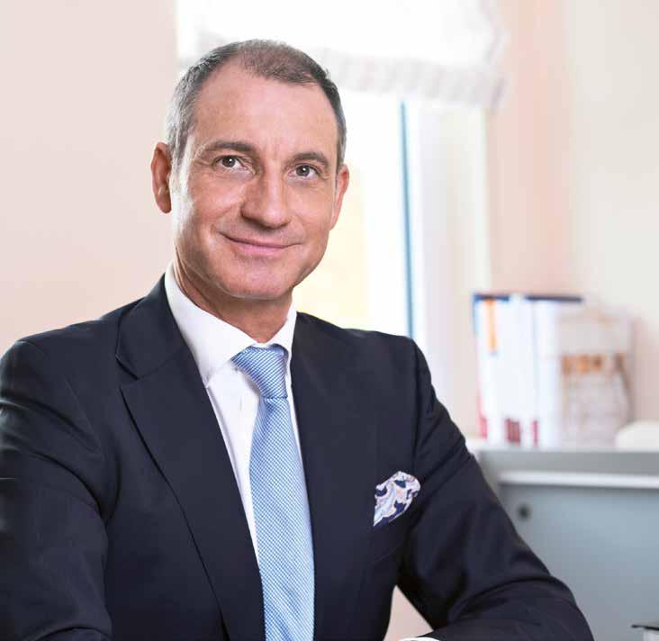 4 DR. MARKUS KLÖPPEL 5 Specialist for Plastic and Aesthetic Surgery Dr. med.