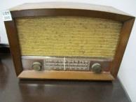 I 205 I 209 Vintage RCA table top valve radio