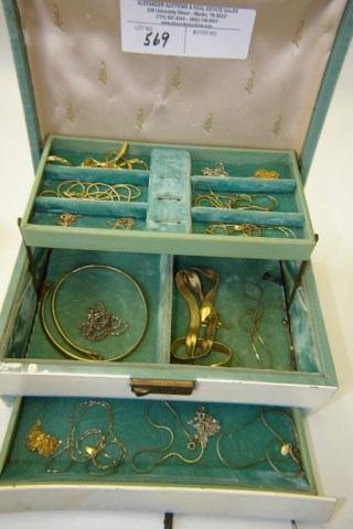 Page: 5 569 JEWELRY BOX W/ APPROXIMATELY (16) GOLD NECKLACES VARIOUS STYLES 570 APPROX.