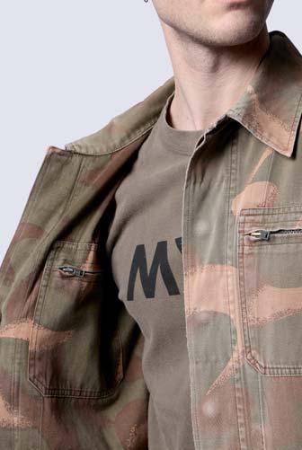 UNS80 UNS80 - HUNGARIAN CAMOUFLAGE SHIRT - 1980 s Hungarian camouflage shirt used by border